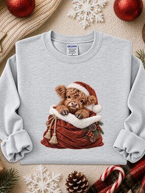 Christmas Highland Cow Sweatshirt Graphic Crewneck Winter Holiday Season Gift